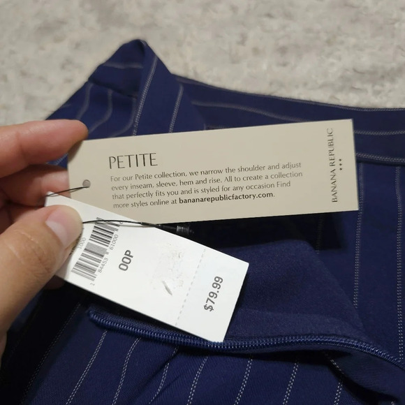 BANANA REPUBLIC NWT Navy with White Pinstripe, Cascade A-line Skirt, 00P - Picture 7 of 14